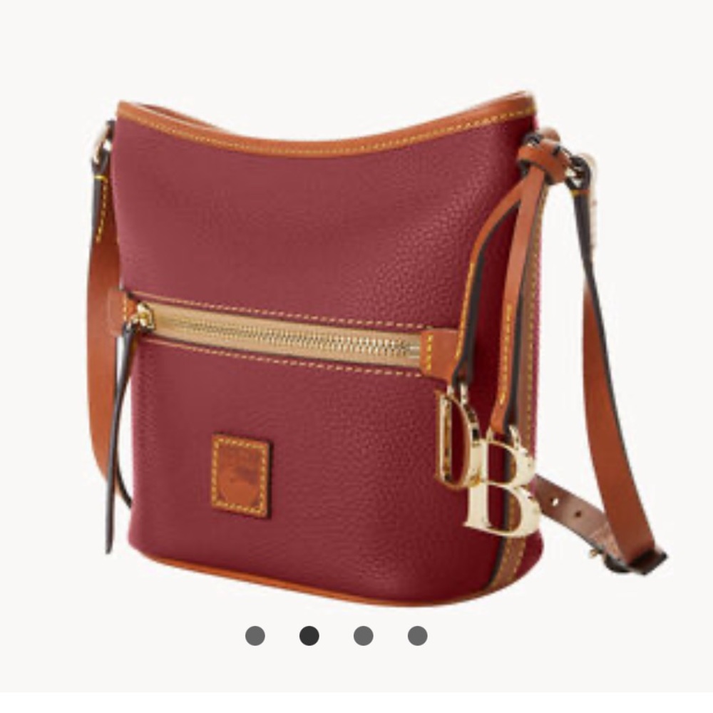 NWT Dooney and Bourke leather small zipped sac in terracotta brown
